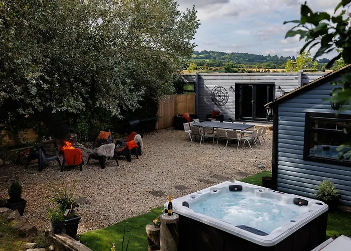 Holiday home The Pine Including Games Room, Camp Fire & Hot Tub