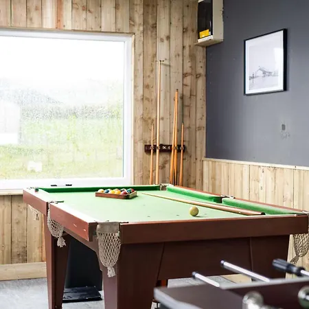 Vakantiehuis The Pine Including Games Room, Camp Fire & Hot Tub