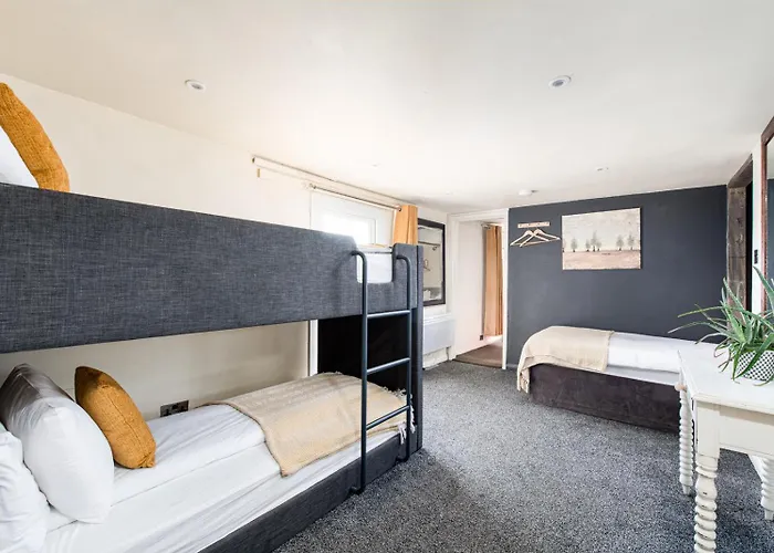 The Pine Including Games Room, Camp Fire & Hot Tub בית נופש *